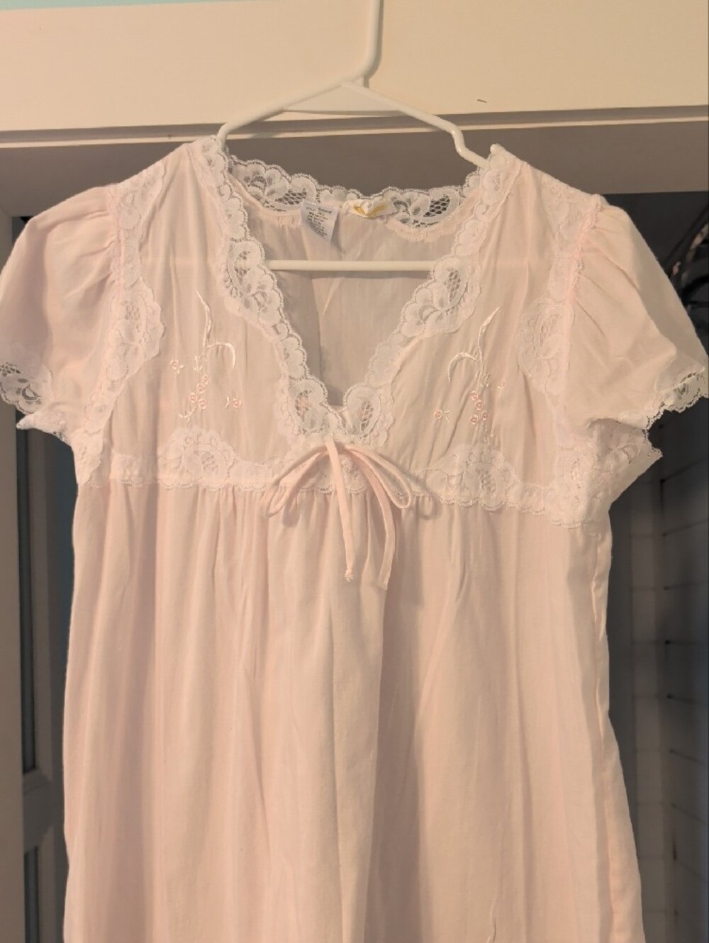 Barbizon Donnie Jill Pale Pink Lace-Trim Short Sleeve Nightgown - Picture 2 of 6